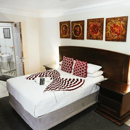 Lodge Ehrlichpark Self Catering And *